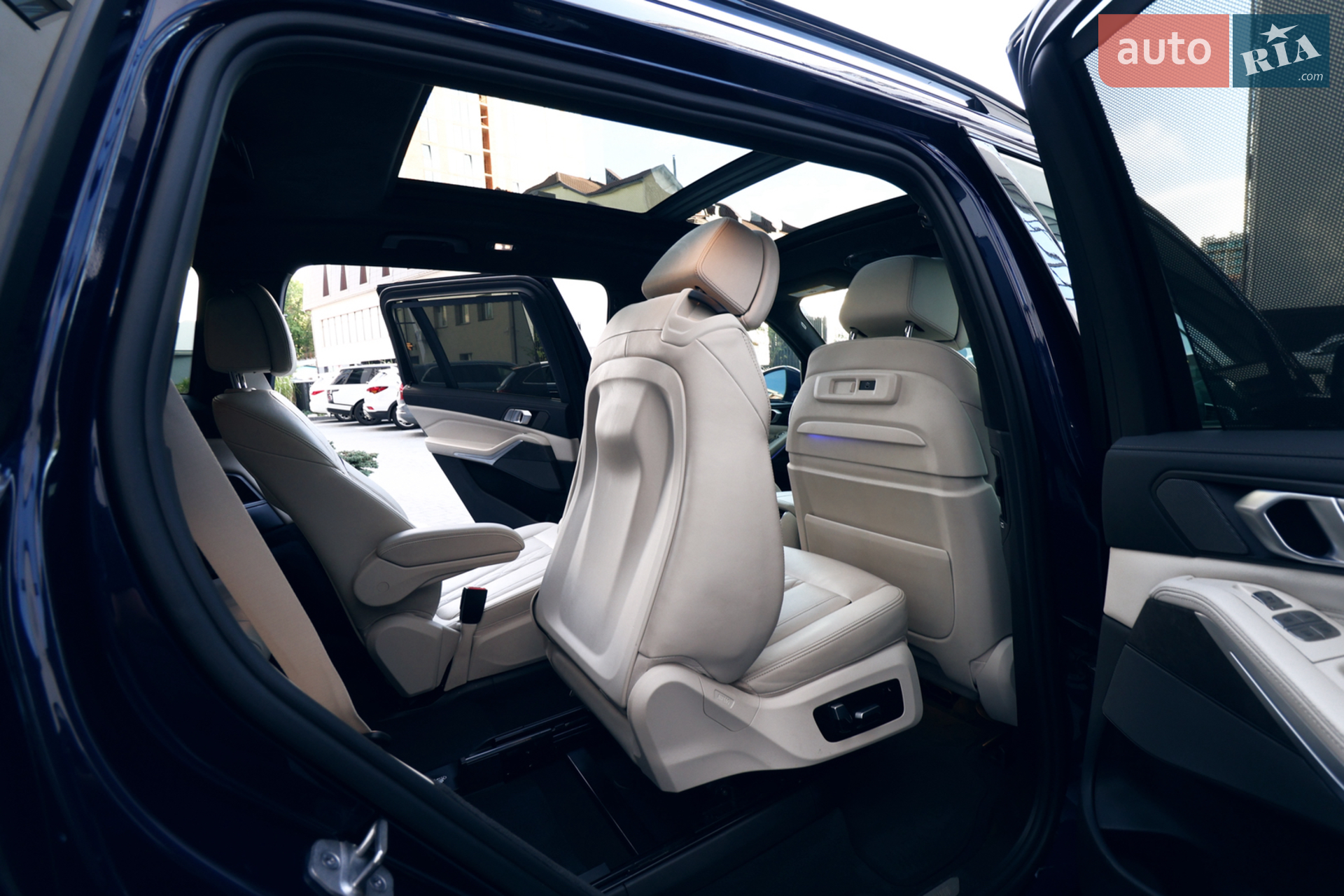 2020 BMW X7 - мініатюра 17