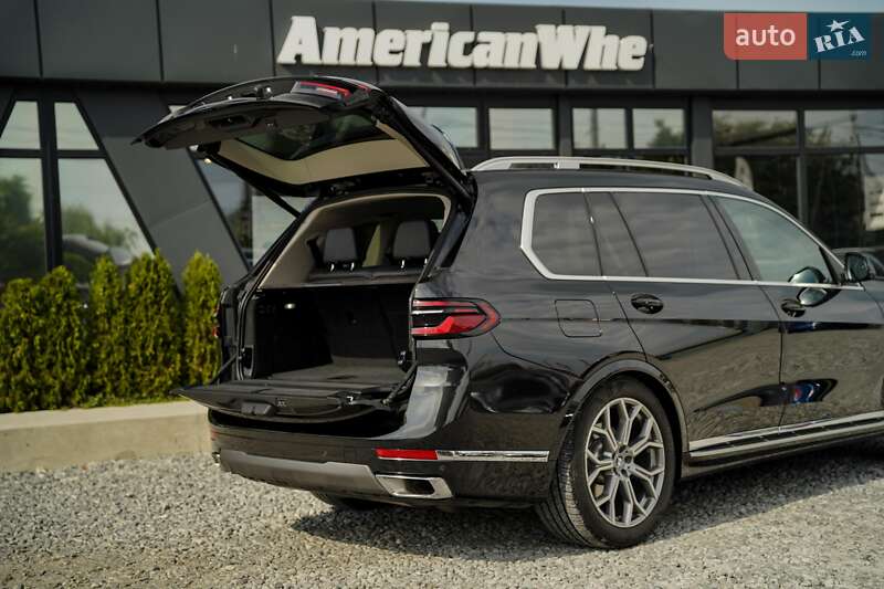 Позашляховик / Кросовер BMW X7 2022 в Чернівцях