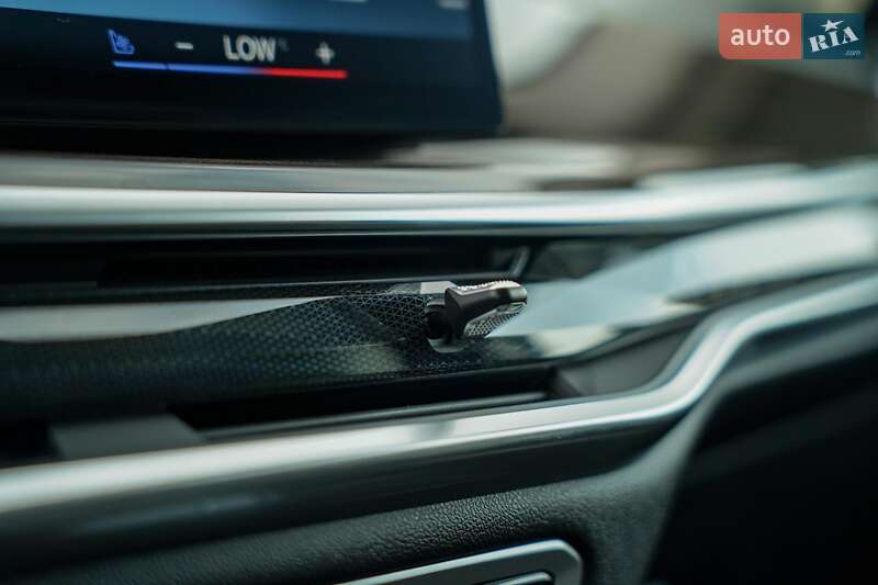 Позашляховик / Кросовер BMW X7 2022 в Чернівцях