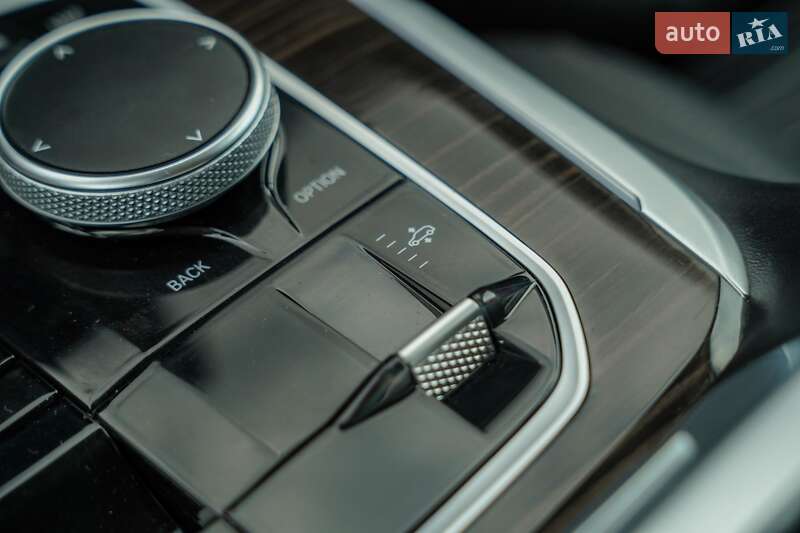 Позашляховик / Кросовер BMW X7 2022 в Чернівцях