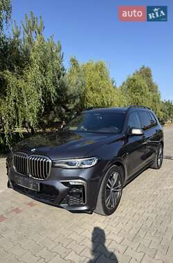 Позашляховик / Кросовер BMW X7 2020 в 