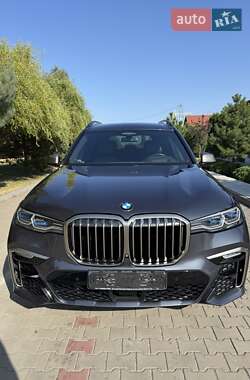 Позашляховик / Кросовер BMW X7 2020 в 