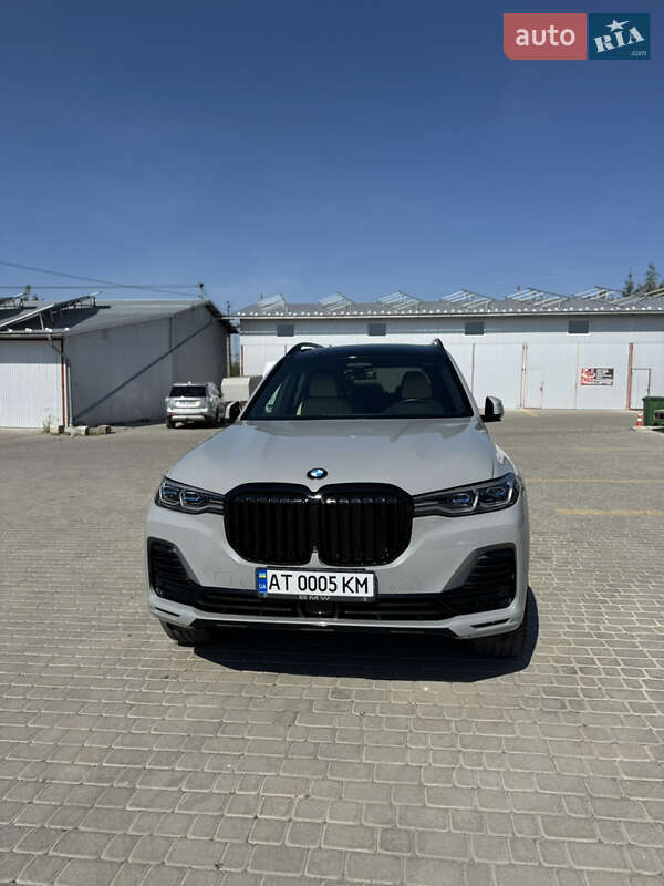 BMW X7 2021