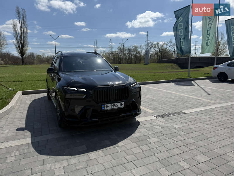 Внедорожник / Кроссовер BMW X7 2024 в Кривом Роге