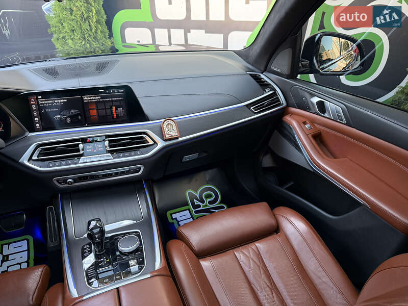 Внедорожник / Кроссовер BMW X7 2020 в Киеве