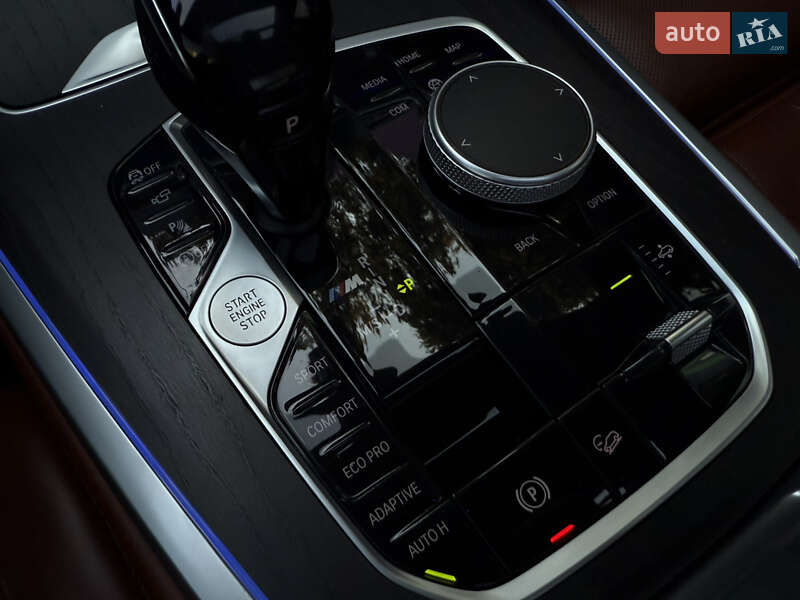 Внедорожник / Кроссовер BMW X7 2020 в Киеве