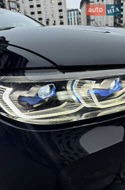 Внедорожник / Кроссовер BMW X7 2021 в 