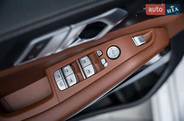 Внедорожник / Кроссовер BMW X7 2023 в 
