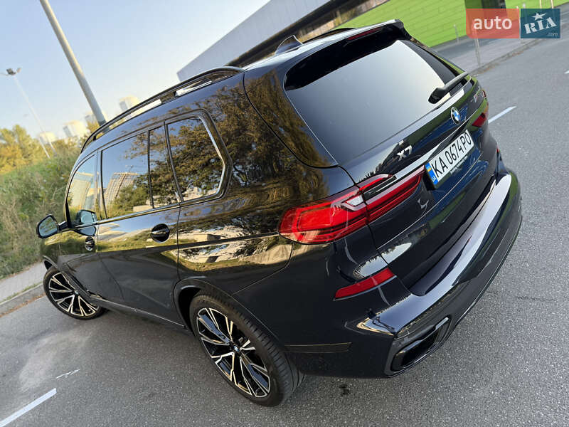 Внедорожник / Кроссовер BMW X7 2021 в Киеве