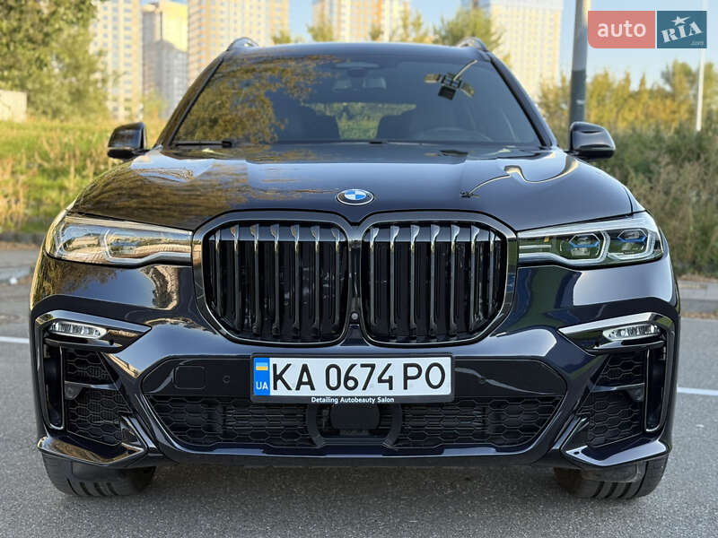 Внедорожник / Кроссовер BMW X7 2021 в Киеве