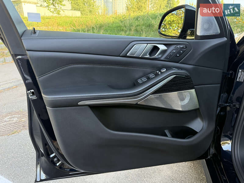 Внедорожник / Кроссовер BMW X7 2021 в Киеве