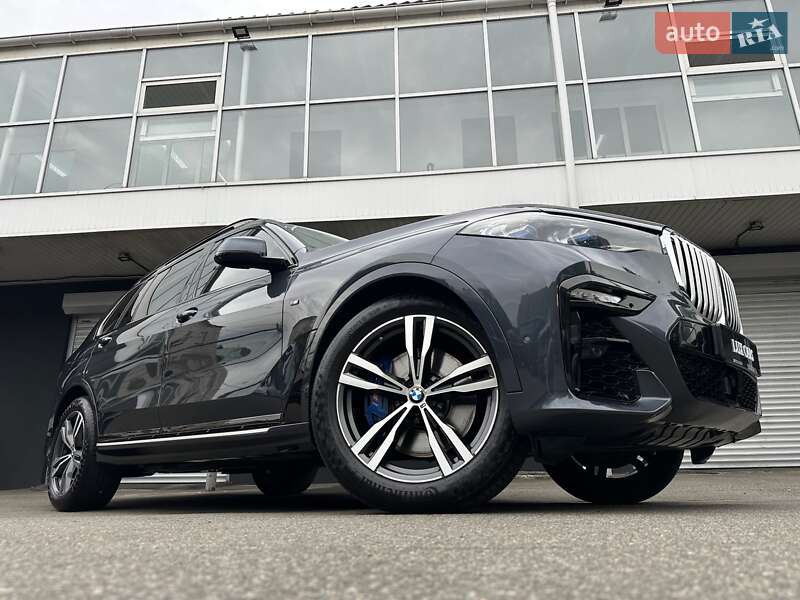 Внедорожник / Кроссовер BMW X7 2020 в Киеве