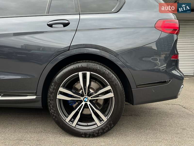 Внедорожник / Кроссовер BMW X7 2020 в Киеве