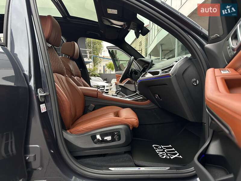 Внедорожник / Кроссовер BMW X7 2020 в Киеве