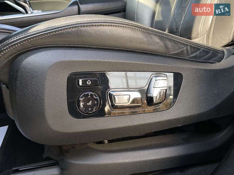 Внедорожник / Кроссовер BMW X7 2019 в Мукачево