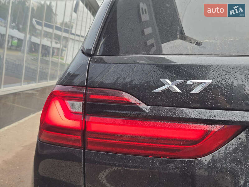 Внедорожник / Кроссовер BMW X7 2022 в Киеве