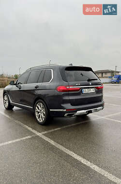 Внедорожник / Кроссовер BMW X7 2021 в 