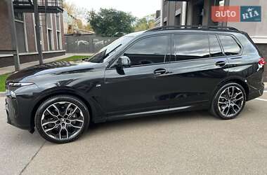 Внедорожник / Кроссовер BMW X7 2023 в 