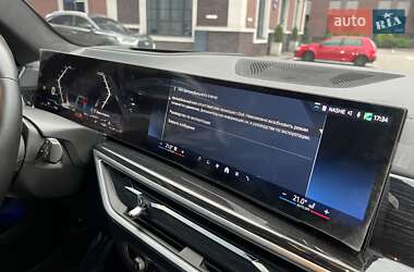 Внедорожник / Кроссовер BMW X7 2023 в 