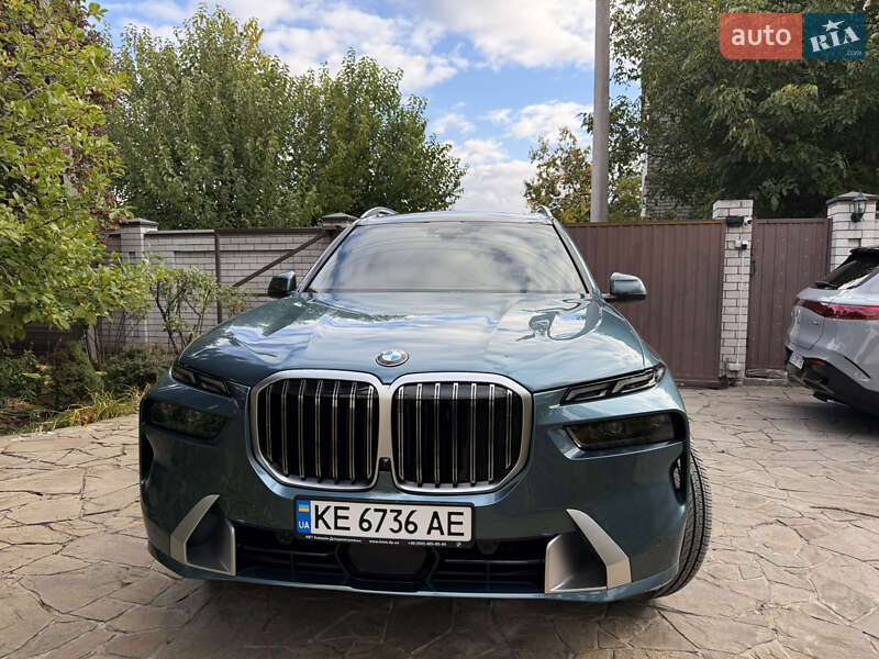 Позашляховик / Кросовер BMW X7 2023 в Дніпрі фото 24 Позашляховик / Кросовер BMW X7 2023 в Дніпрі