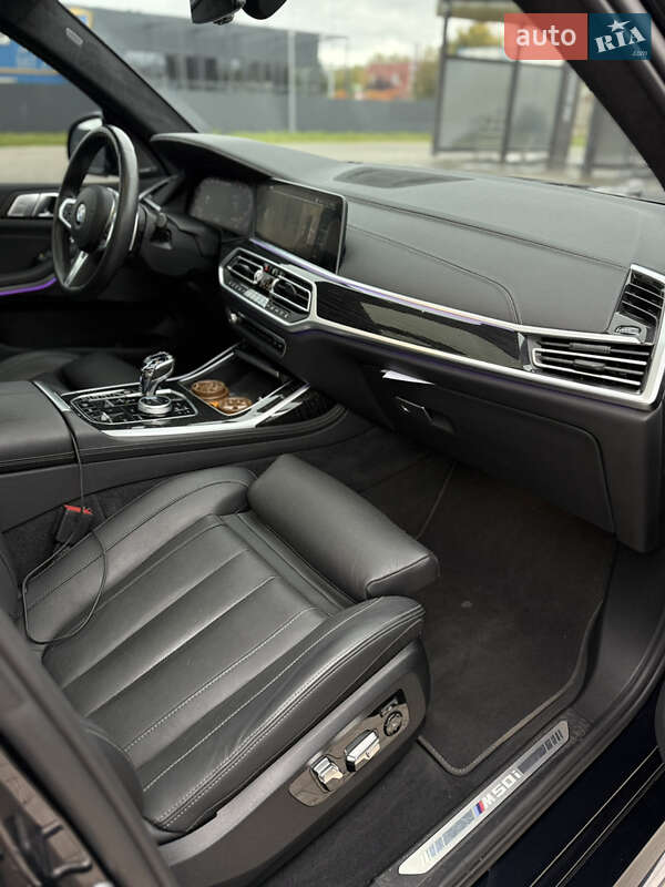 Внедорожник / Кроссовер BMW X7 2022 в Киеве