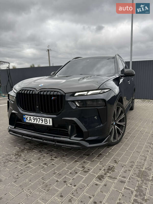 Внедорожник / Кроссовер BMW X7 2022 в Киеве