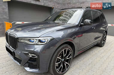 Внедорожник / Кроссовер BMW X7 2022 в 
