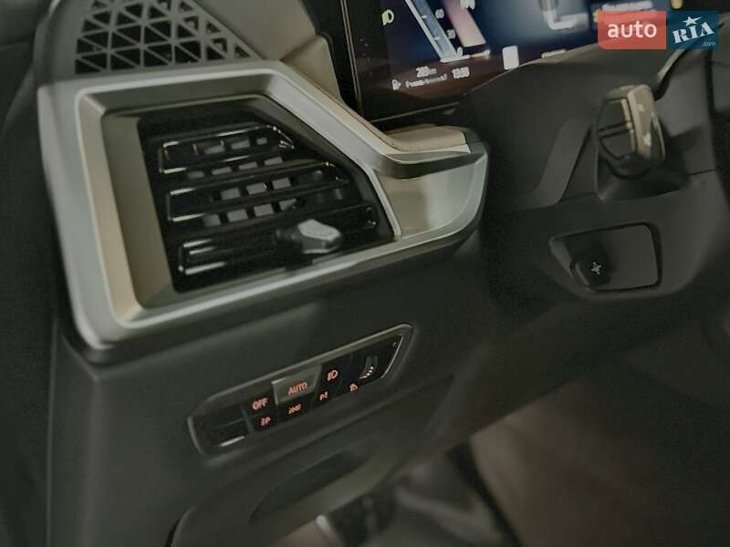 Внедорожник / Кроссовер BMW X7 2023 в Одессе