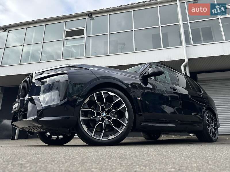 Внедорожник / Кроссовер BMW X7 2022 в Киеве