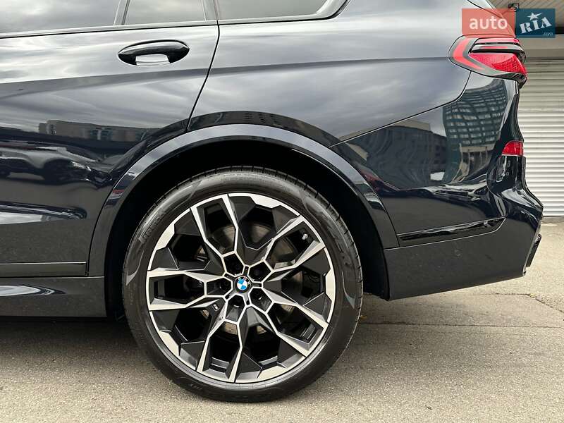 Внедорожник / Кроссовер BMW X7 2022 в Киеве