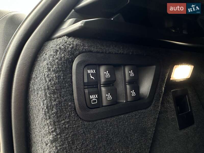 Внедорожник / Кроссовер BMW X7 2022 в Киеве