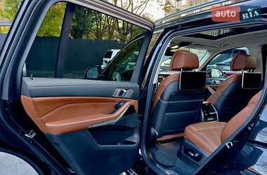 Внедорожник / Кроссовер BMW X7 2020 в 