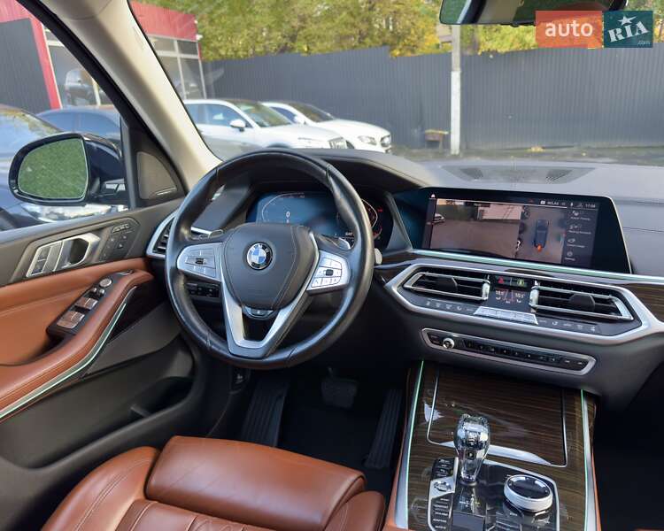 Внедорожник / Кроссовер BMW X7 2020 в Киеве