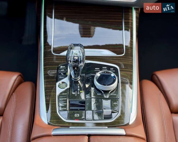 Внедорожник / Кроссовер BMW X7 2020 в Киеве