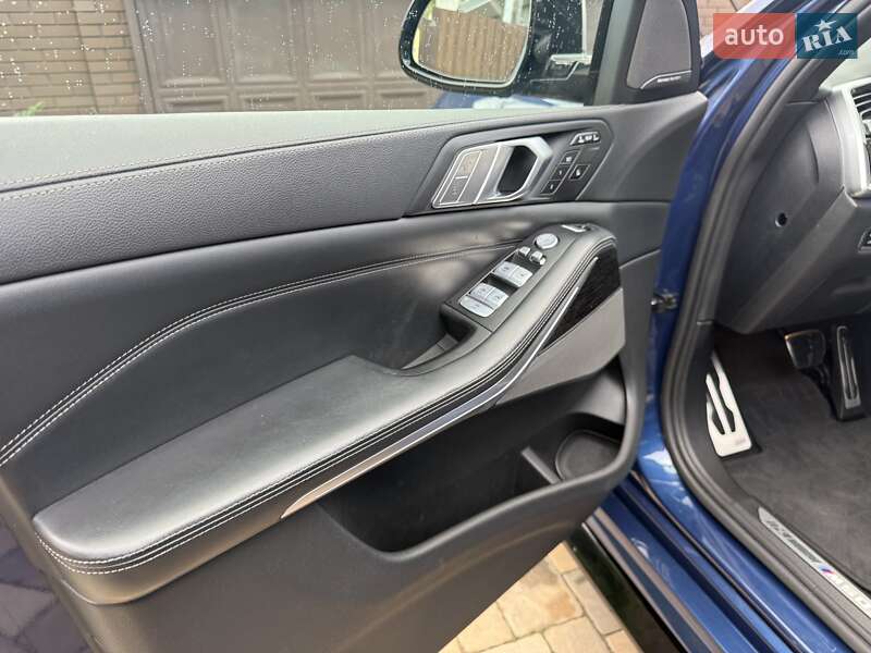 Внедорожник / Кроссовер BMW X7 2020 в Киеве