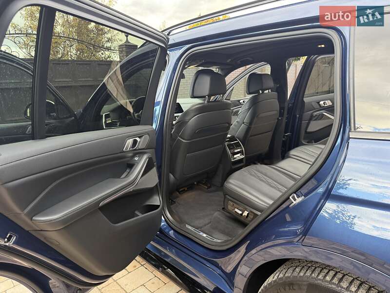 Внедорожник / Кроссовер BMW X7 2020 в Киеве