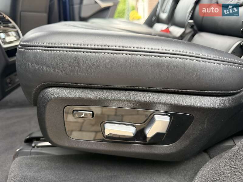 Внедорожник / Кроссовер BMW X7 2020 в Киеве