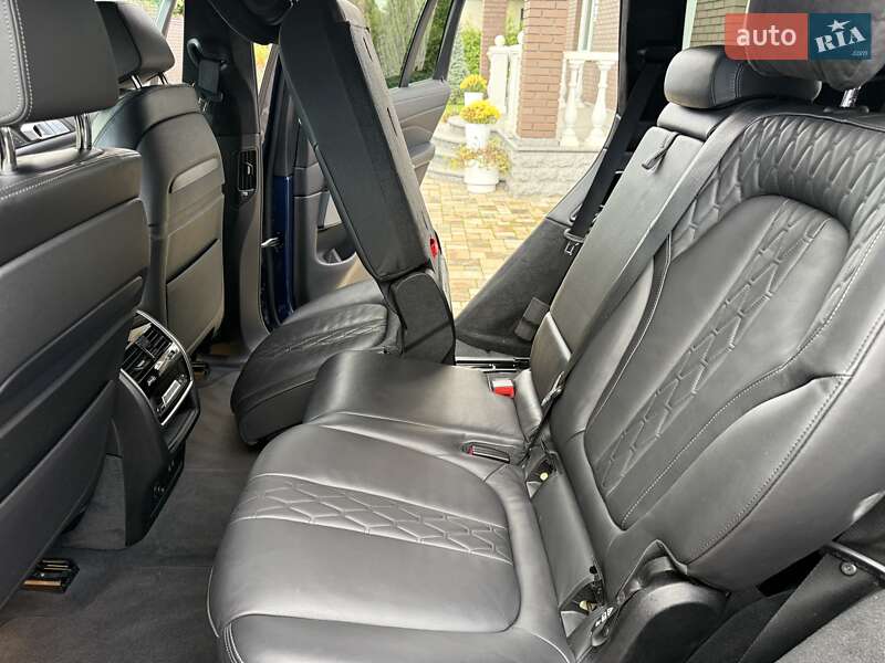Внедорожник / Кроссовер BMW X7 2020 в Киеве