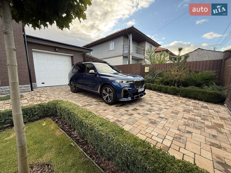 Внедорожник / Кроссовер BMW X7 2020 в Киеве