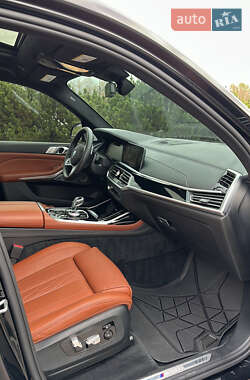 Внедорожник / Кроссовер BMW X7 2020 в 