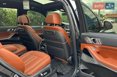 Внедорожник / Кроссовер BMW X7 2020 в 
