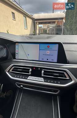 Внедорожник / Кроссовер BMW X7 2021 в 