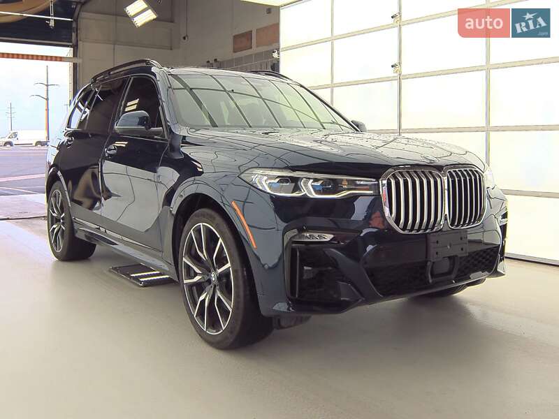 BMW X7 2021