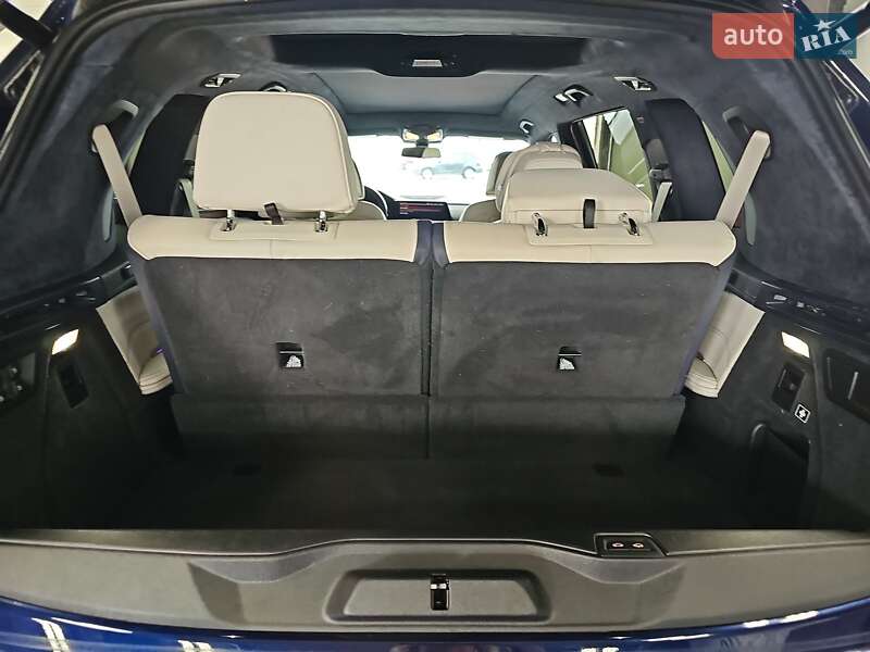 Позашляховик / Кросовер BMW X7 2021 в Києві