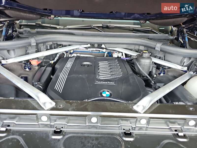 Позашляховик / Кросовер BMW X7 2021 в Києві