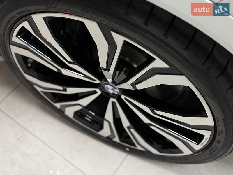 Внедорожник / Кроссовер BMW X7 2024 в Тернополе