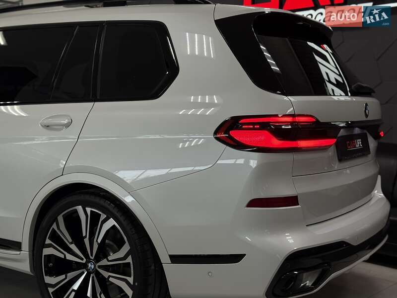 Внедорожник / Кроссовер BMW X7 2024 в Тернополе