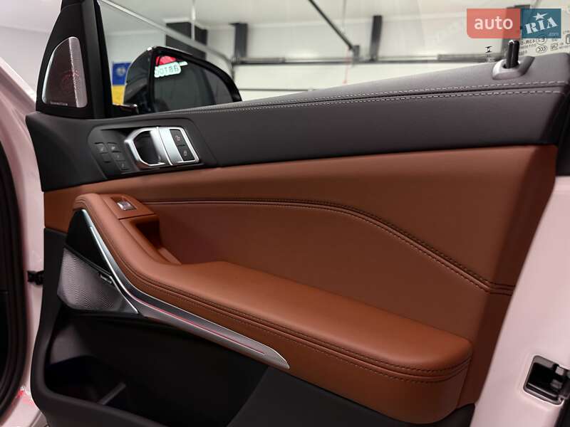 Внедорожник / Кроссовер BMW X7 2024 в Тернополе