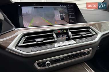 Внедорожник / Кроссовер BMW X7 2021 в 