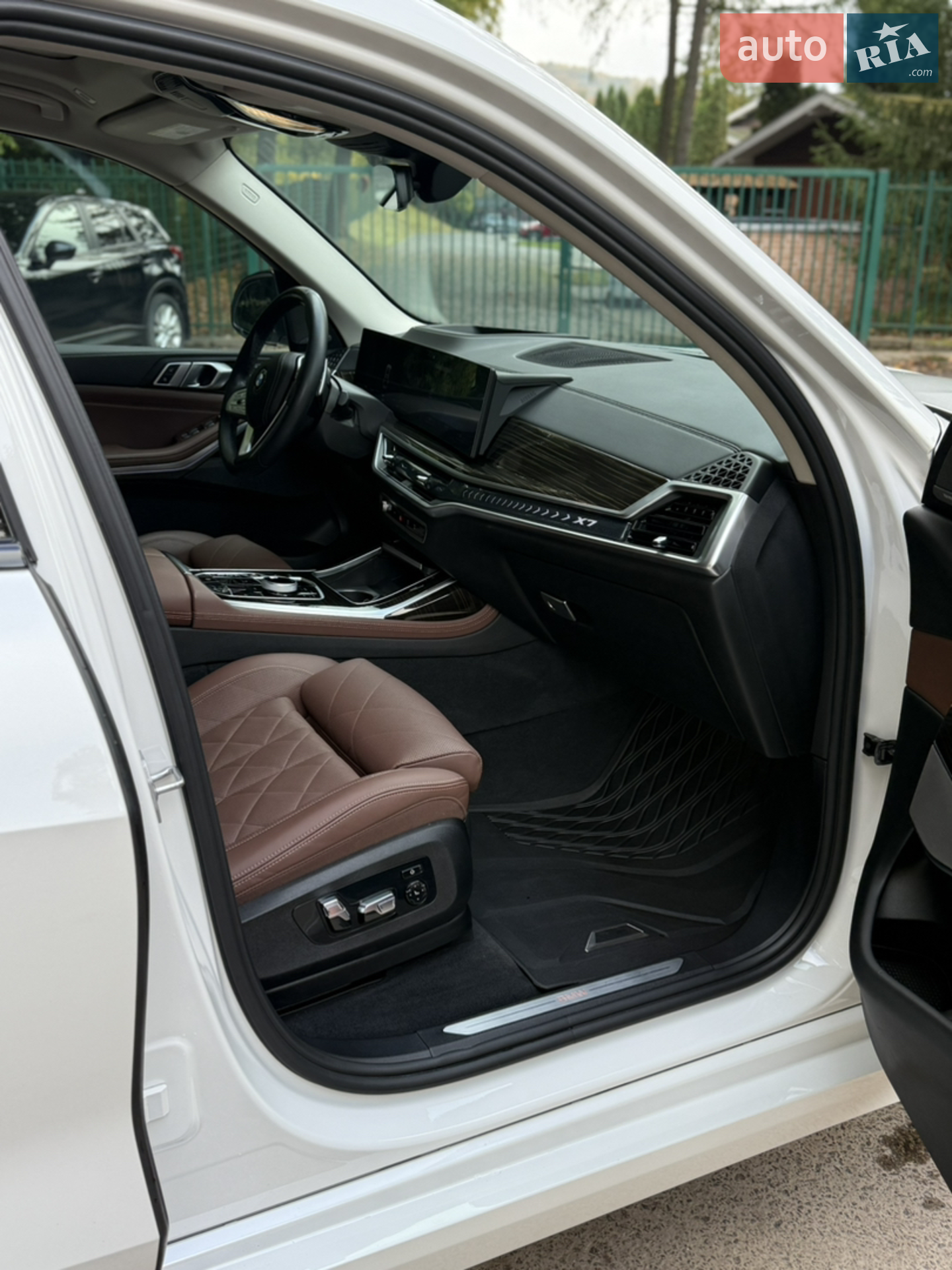 2023 BMW X7 - мініатюра 8